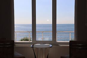 Grand Koru Otel Beach