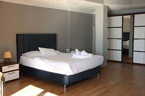 Grand Koru Otel Beach