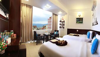 Mayfair Danang Hotel