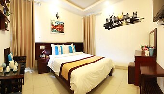 Mayfair Danang Hotel