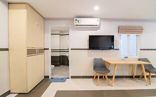 RedDoorz Plus near Lotte Mart D7