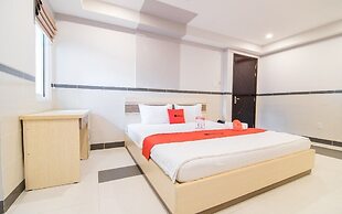 RedDoorz Plus near Lotte Mart D7