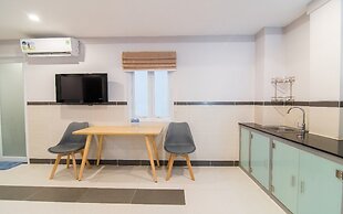 RedDoorz Plus near Lotte Mart D7