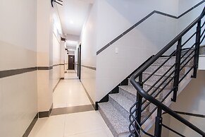 RedDoorz Plus near Lotte Mart D7