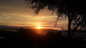 Akay Garden Family Club