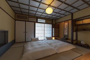 THE MACHIYA Kamiumeya