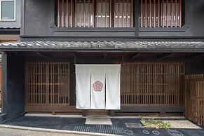 THE MACHIYA Kamiumeya