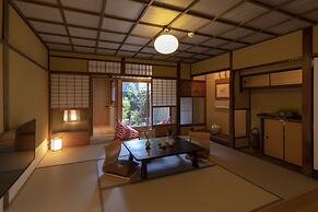 THE MACHIYA Kamiumeya