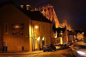 Ferrybridge Hotel