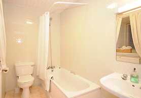 Ferrybridge Hotel