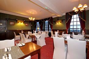 Ferrybridge Hotel
