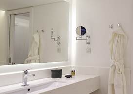 Les Suites at The Cliff Bay