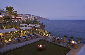 Les Suites at The Cliff Bay