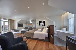 Les Suites at The Cliff Bay