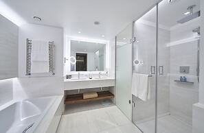 Les Suites at The Cliff Bay