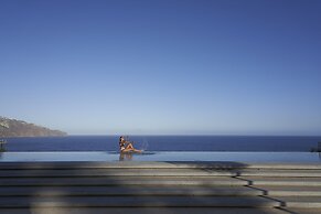 Les Suites at The Cliff Bay