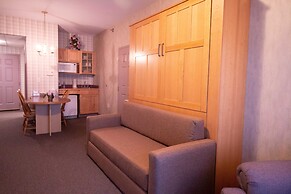 Essenhaus Inn & Conference Center