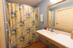 Essenhaus Inn & Conference Center