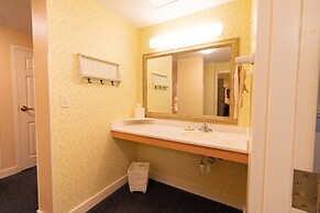 Essenhaus Inn & Conference Center