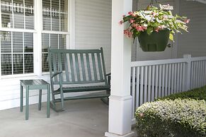 Essenhaus Inn & Conference Center