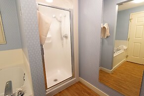 Essenhaus Inn & Conference Center