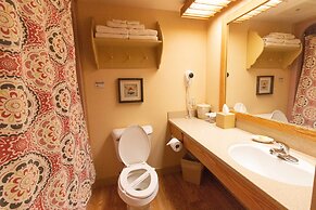 Essenhaus Inn & Conference Center