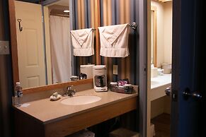 Essenhaus Inn & Conference Center