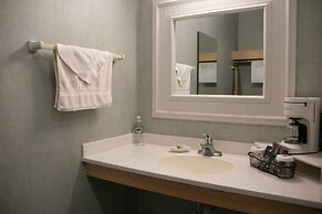 Essenhaus Inn & Conference Center