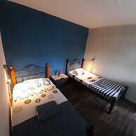 La Casa de Adry - Hostal - Hostel