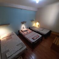 La Casa de Adry - Hostal - Hostel