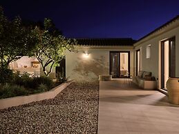 Drallos Luxury Villa