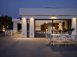 Drallos Luxury Villa
