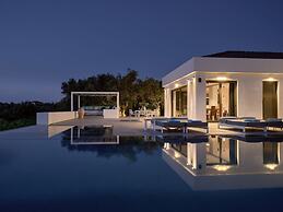 Drallos Luxury Villa