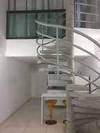 Laguna Beach Flat by AFT