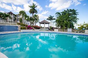 Columbus Heights Ocean View Large Studio