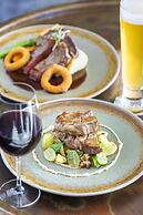 Hidden Lake Hotel and Apartments