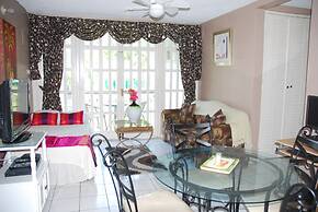 Ocho Rios Sandcastles Ocean View Fantastic Location Sleeps 4