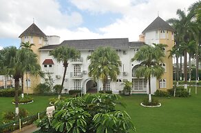 Ocho Rios Sandcastles Ocean View Fantastic Location Sleeps 4