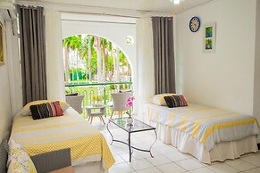 Ocho Rios Sandcastles Ocean View Fantastic Location Sleeps 4