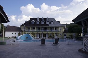 Ocho Rios Sandcastles Ocean View Fantastic Location Sleeps 4