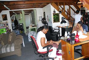 Ocho Rios Sandcastles Ocean View Fantastic Location Sleeps 4