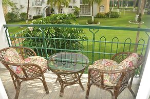 Ocho Rios Sandcastles Ocean View Fantastic Location Sleeps 4