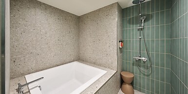 Howard Lake Resort Shihmen Dam