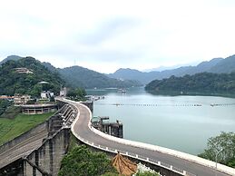Howard Lake Resort Shihmen Dam