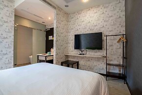 CHECK inn Taichung Ziyou