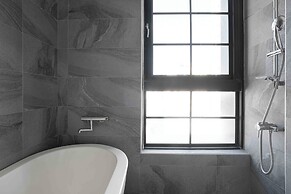 CHECK inn Taichung Ziyou