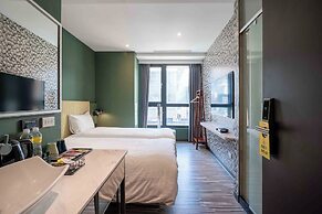 CHECK inn Taichung Ziyou