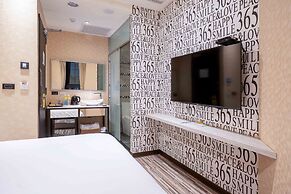 CHECK inn Taichung Ziyou