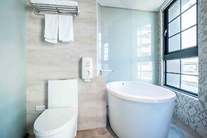 CHECK inn Taichung Ziyou