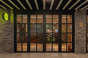 CHECK inn Taichung Ziyou